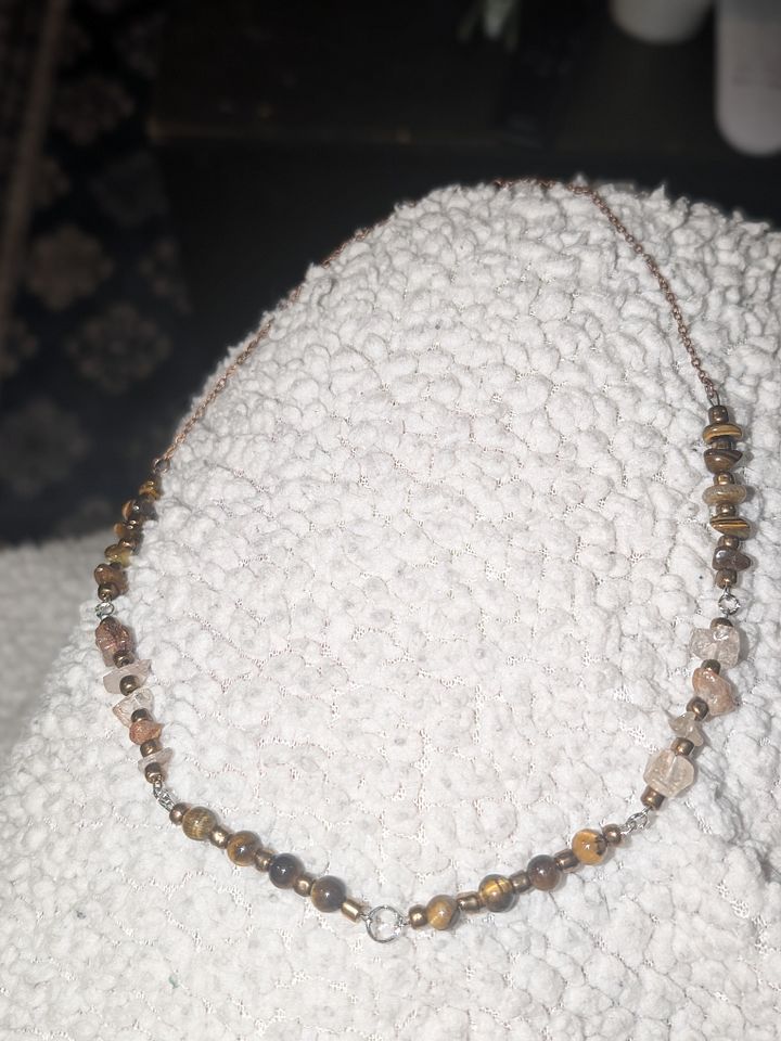 Tigers Eye Crystal Choker! product image (1)