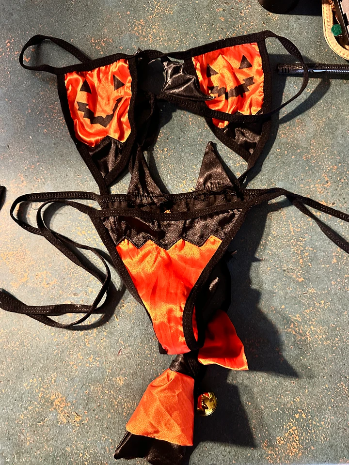 CHARITY ITEM - Photoset Worn Halloween Bikini product image (1)