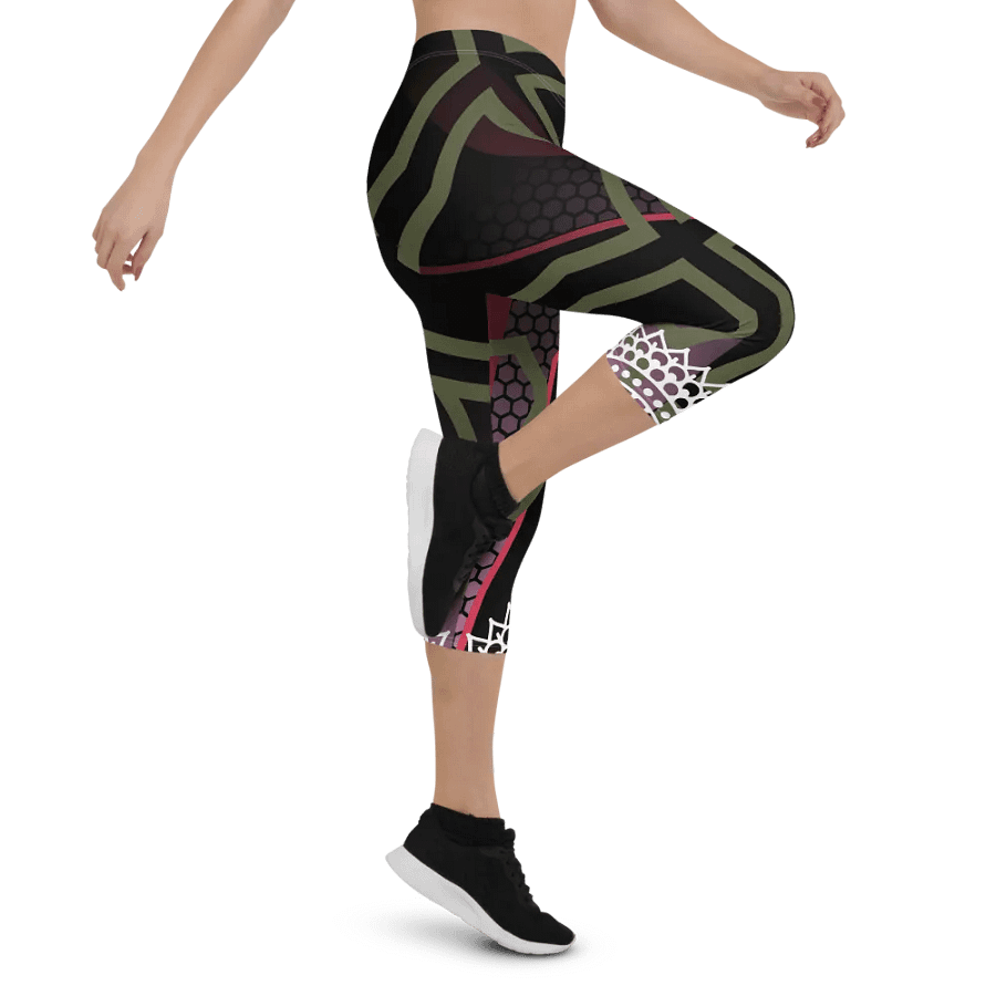 Sublicolor 301C All-Over Print Capri Leggings – Style Meets Comfort! 🎨👖 product image (4)