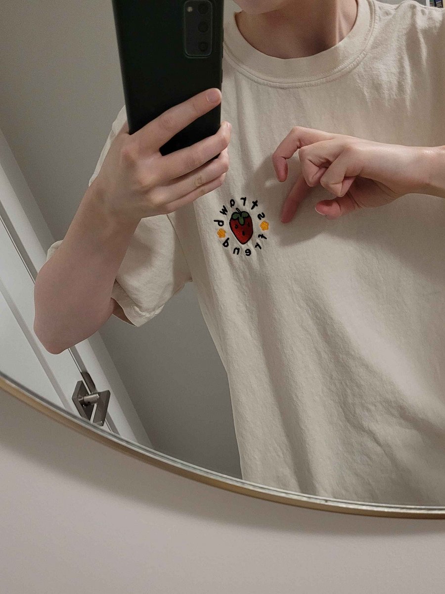 the berry tee (bestseller!) product image (5)