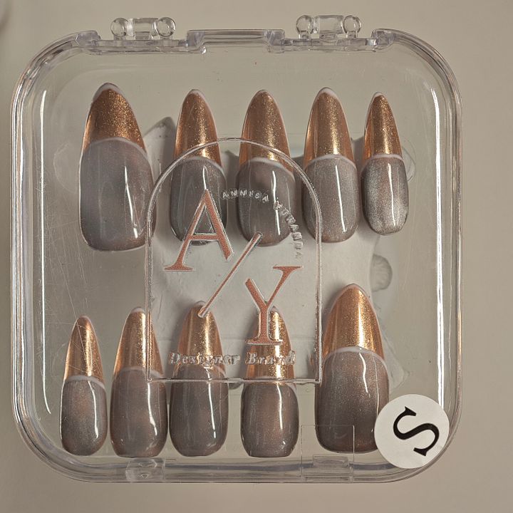 Magnetic Luxe product image (1)