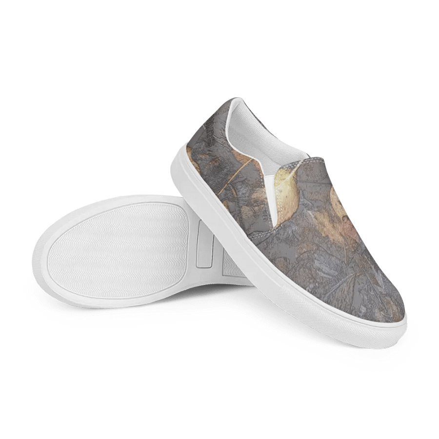 Women's Slip-On Canvas Shoes - MossyOak - It Happennnns Camo product image (12)