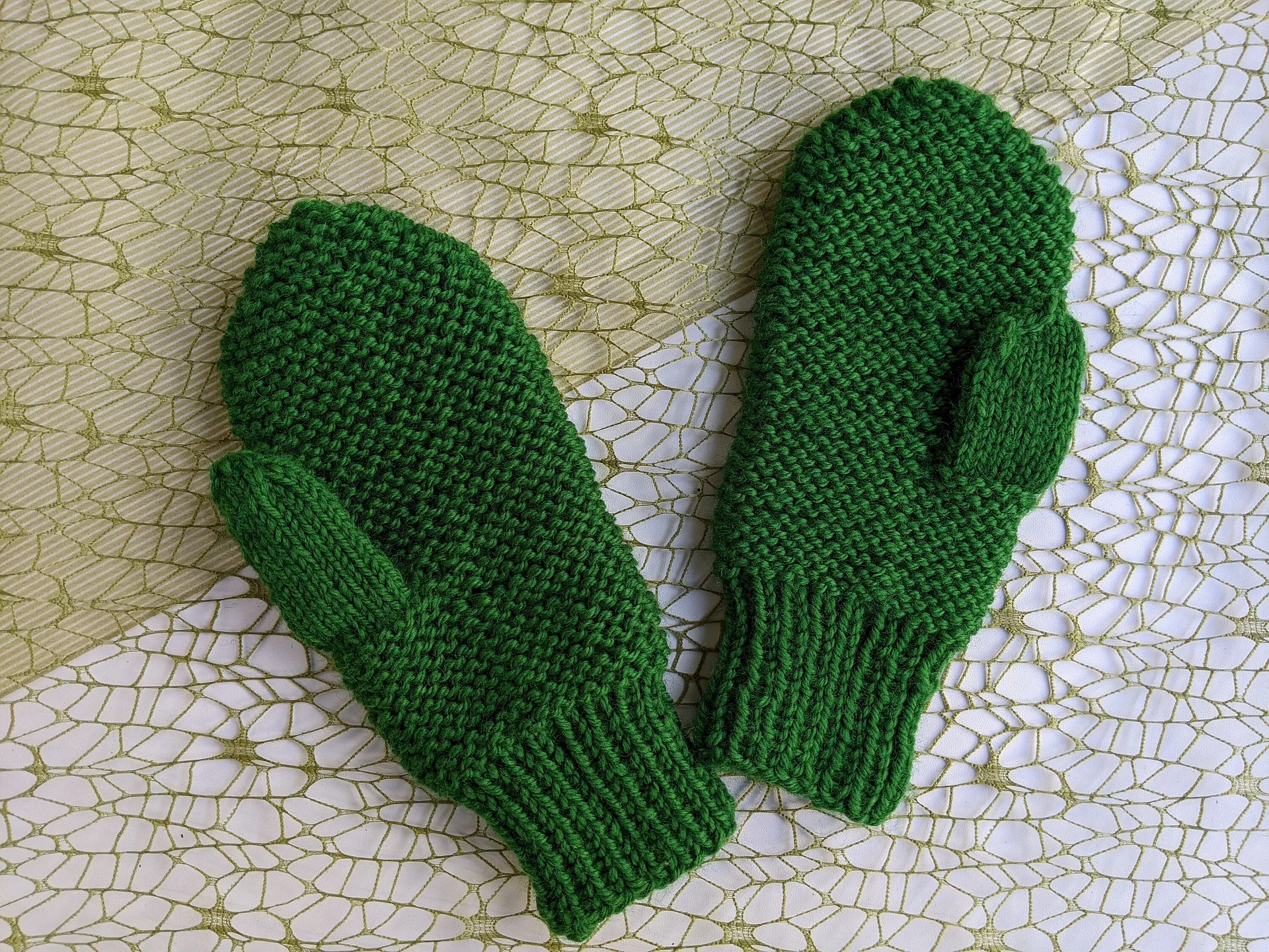 Garter Stitch Knit Mittens Pattern product image (6)