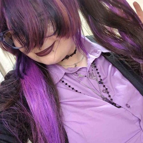 bun bun selfies 💜

#goth #kawaiigoth #gothbunny #gothmaniac #vtuberIRL #vtuberselfie #piercings #gothfashion #purple #glasses...
