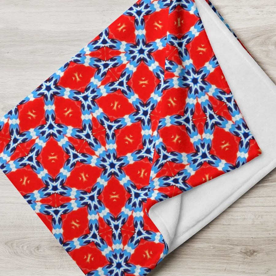 Blue & Red Diamond Throw Blanket product image (7)