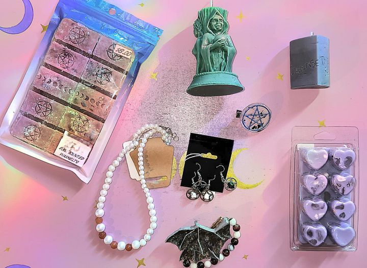 Aphrodite's Ritual Monthly box product image (1)