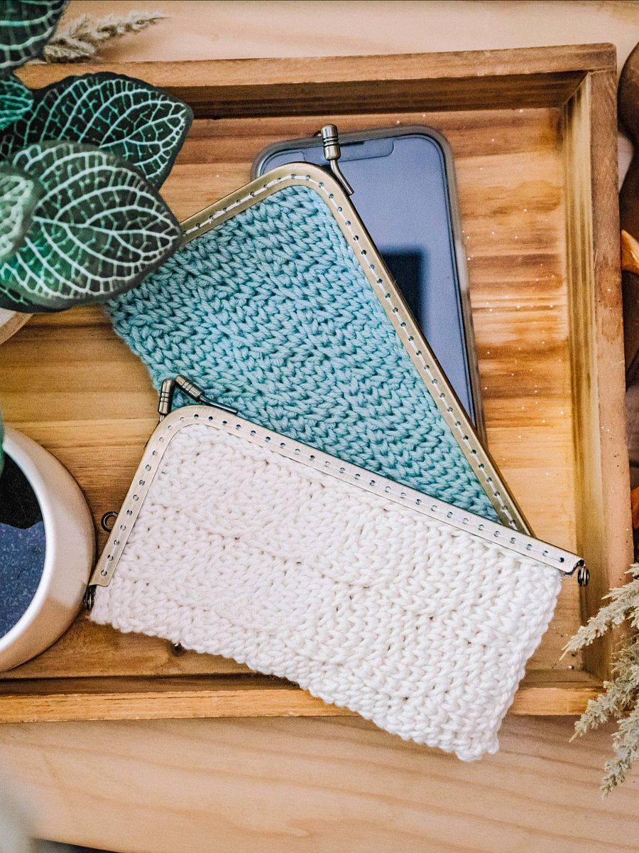 Happily Ever After Crochet Clutch Pattern - Learn to Steek! product image (6)