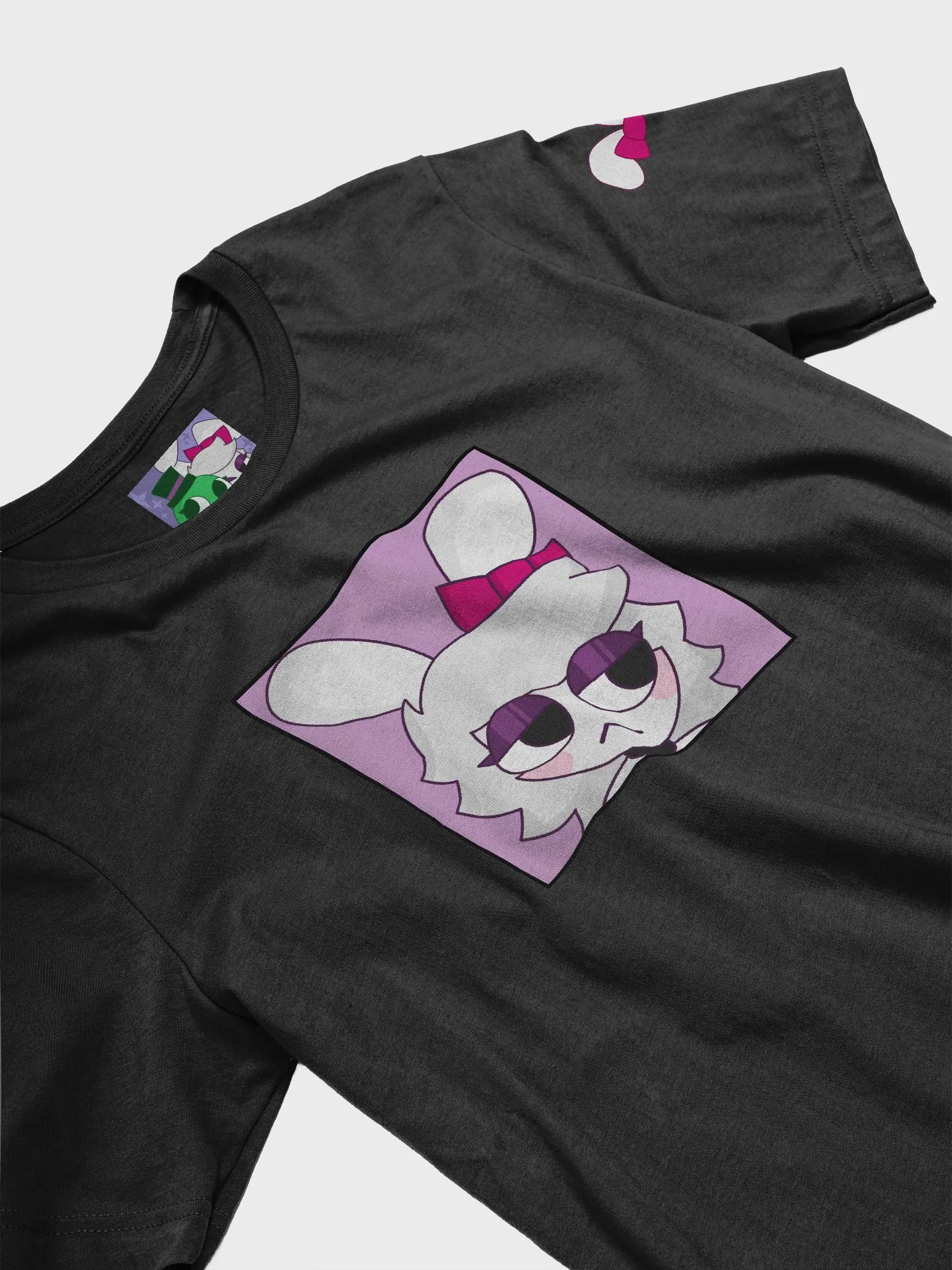 Slinky Portrait T-Shirt product image (12)