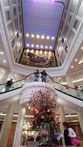 We’re back, and we have so much to share! 🌍✨ Join us on a walk through the legendary Queen Mary 2, starting in the Grand Lobb...
