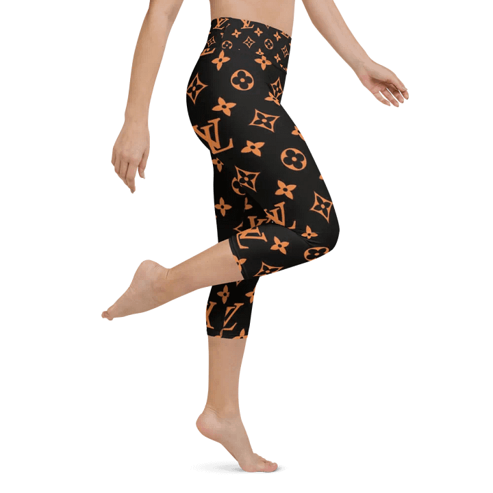 Interlinked Iconic Symbols Yoga Capri Leggings product image (1)