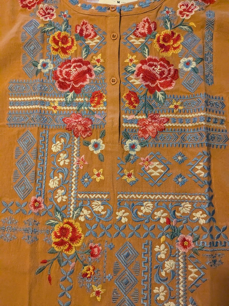 M Embroidered Dear Scarlett Top product image (3)