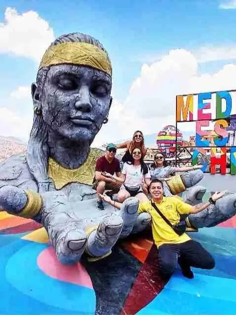 Medellin, Colombia Travel Guide product image (1)