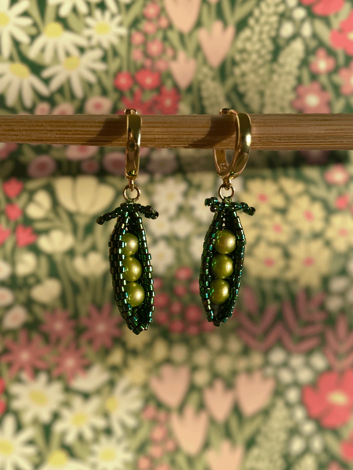 Green Pea Pod Beaded Earrings product image (1)