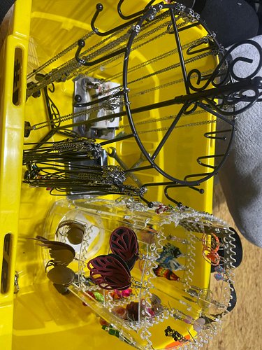 Preparing for the Christmas in the Country Market at the South Cooking Lake Hall 

10-4 

A great kids store with items from ...