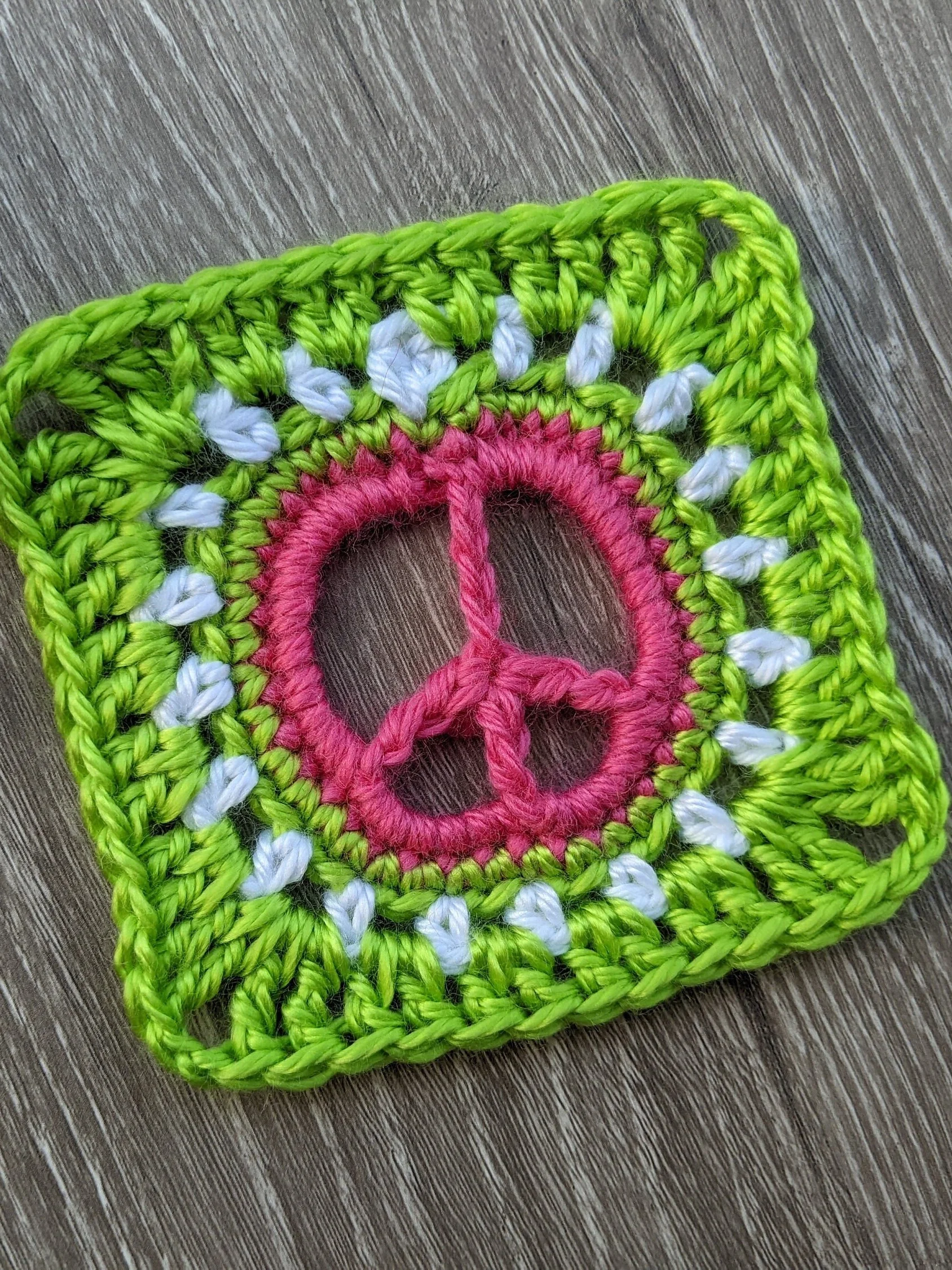 Crochet Peace Sign Granny Square Pattern product image (1)