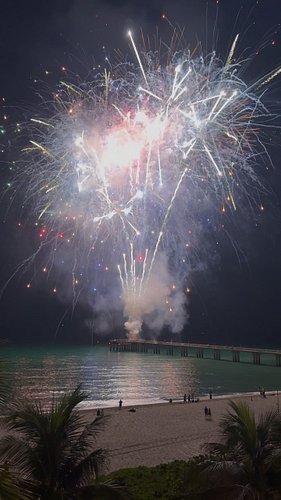 Happy Birthday Sunny Isles Beach 🏝️ 

#fireworks #sunnyisles #miami