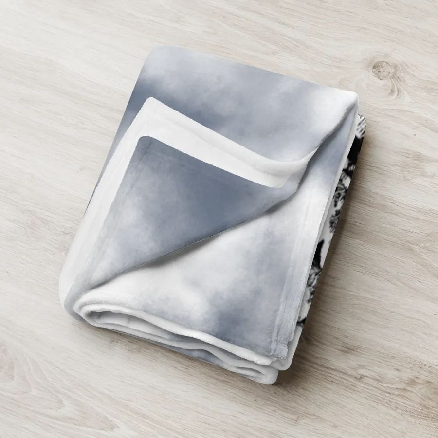 Juicy Logo Blanket product image (6)