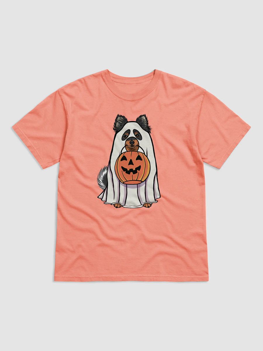 Funny Halloween Pomeranian(Tricolor) T-Shirt | Funny Pomeranian Wearing a Ghost Costume and Holding a Pumpkin Basket product image (18)