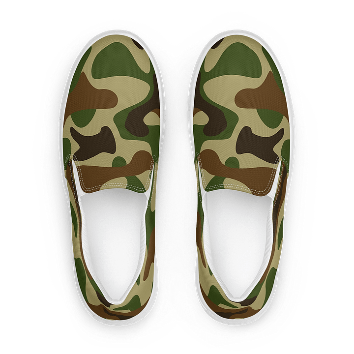 Woodland Green Army Camouflage Military Camo Pattern Men's Slip-On Canvas Shoes product image (1)
