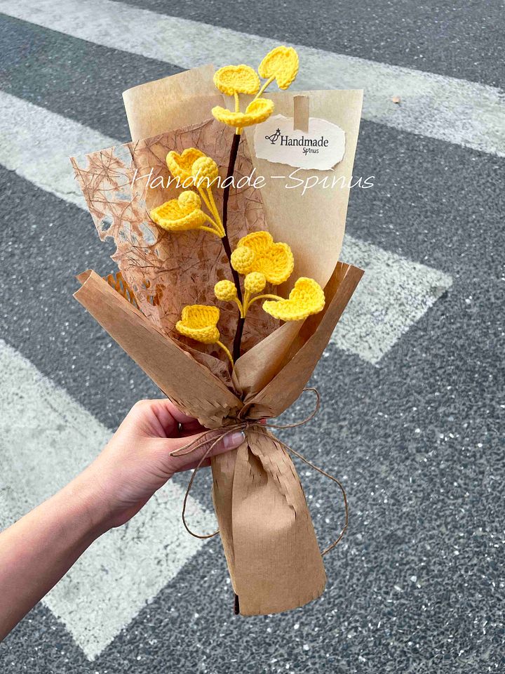 Gingko Crochet Knit Bouquet product image (1)