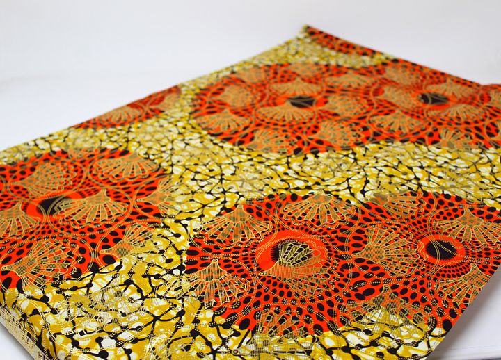 Tessuto Wax Print - Lavorazione Oro - Design Cerchi - cod.561/B product image (2)