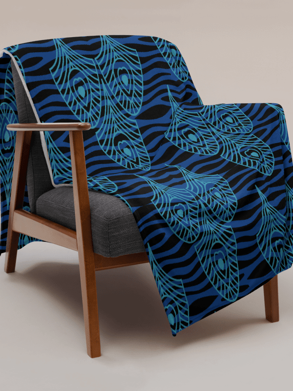 Blue Peacock Feathers Paradise Throw Blanket product image (8)