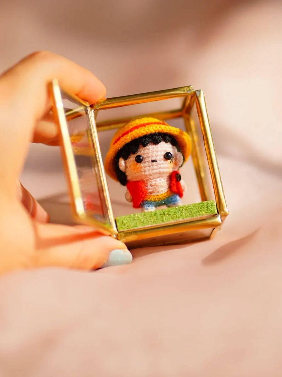 Straw Hat Pirate - Micro crochet product image (4)