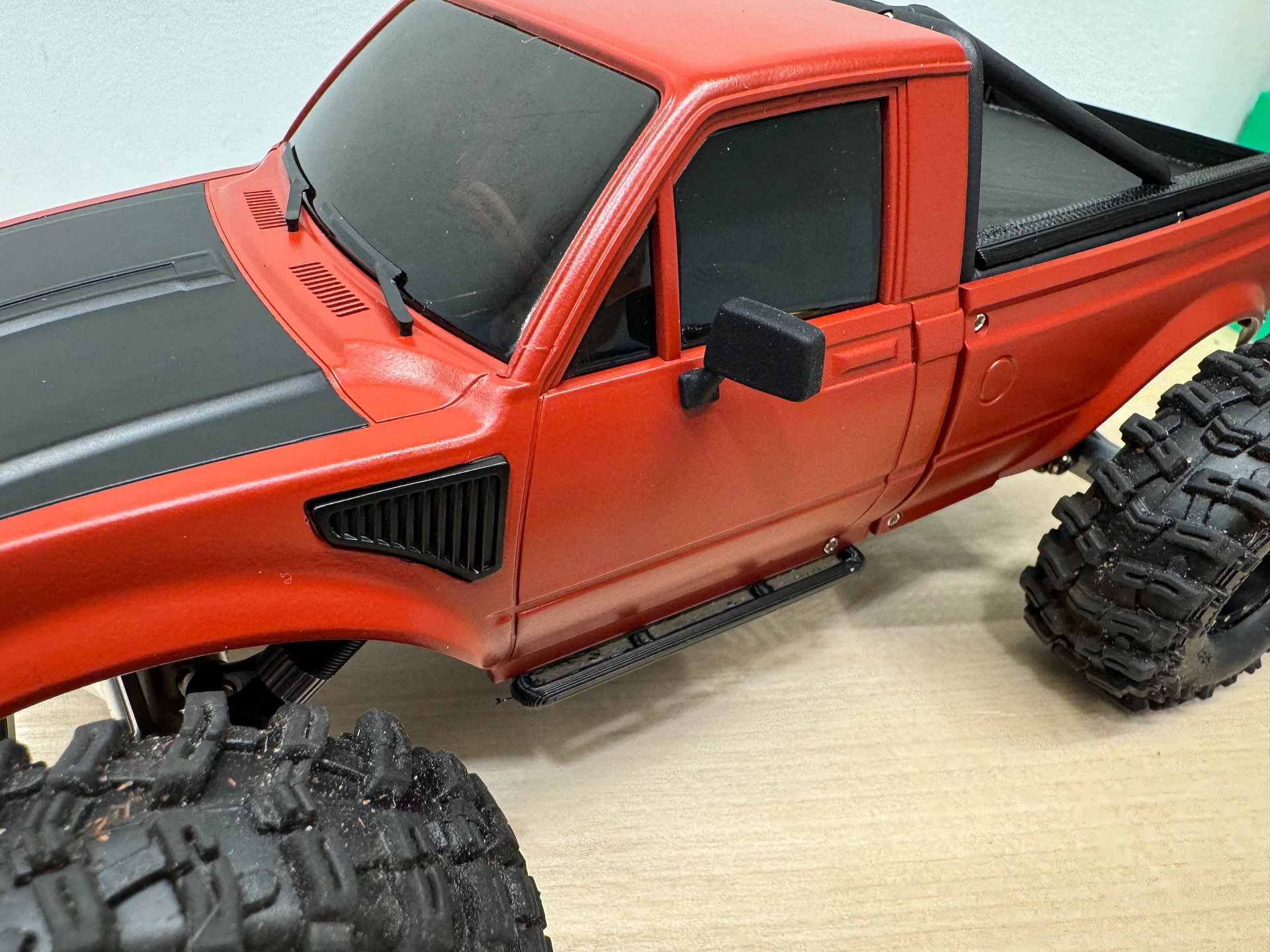 Ir60 Sliders for the Trx4m Injora LCG Chassis product image (1)