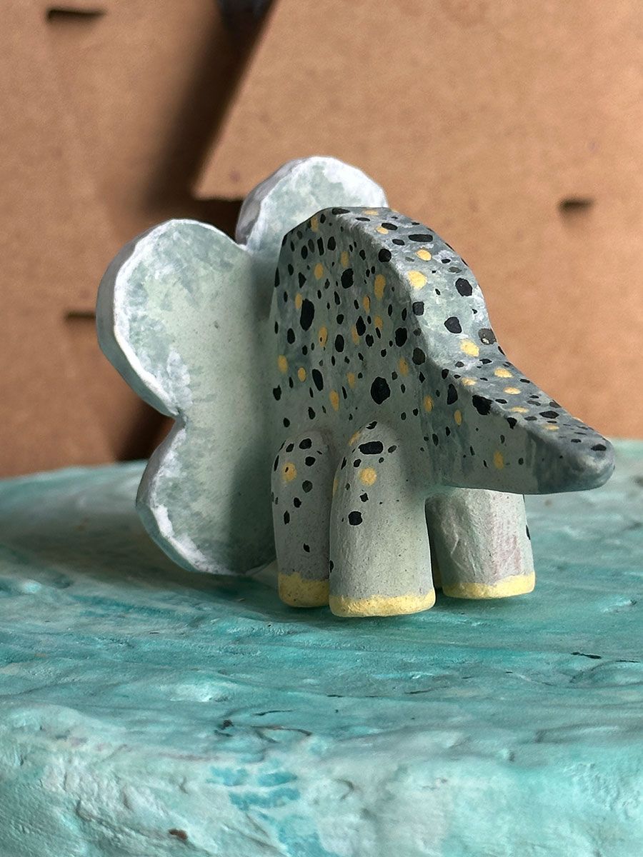 Flower Love Ceratops Ceramic Spill product image (4)