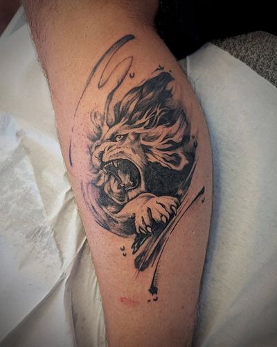 LiOn

#lion #liontattoo #tattoo #ink #tattoodesign #tattooart #tattoolife #tattoolifestyle #inked #tattooed #inking #art #art...
