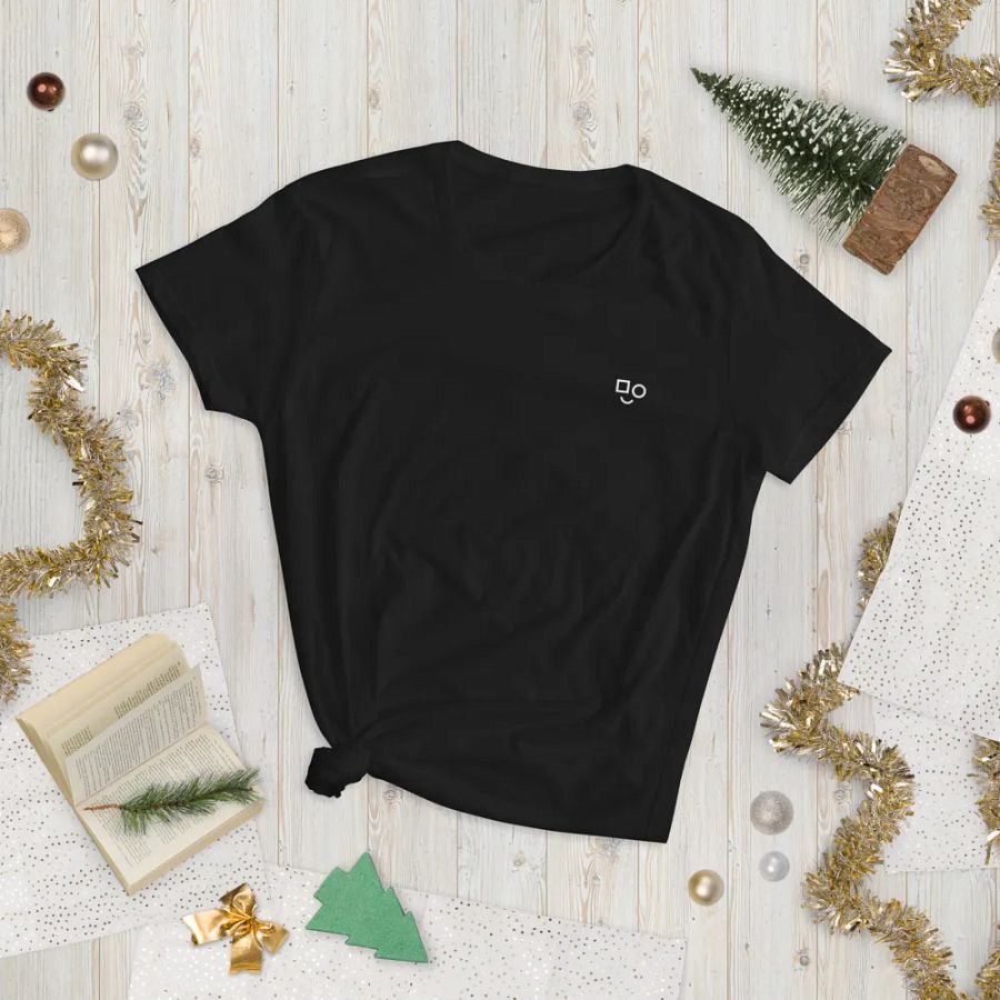 Women's Essential Tee Black product image (8)