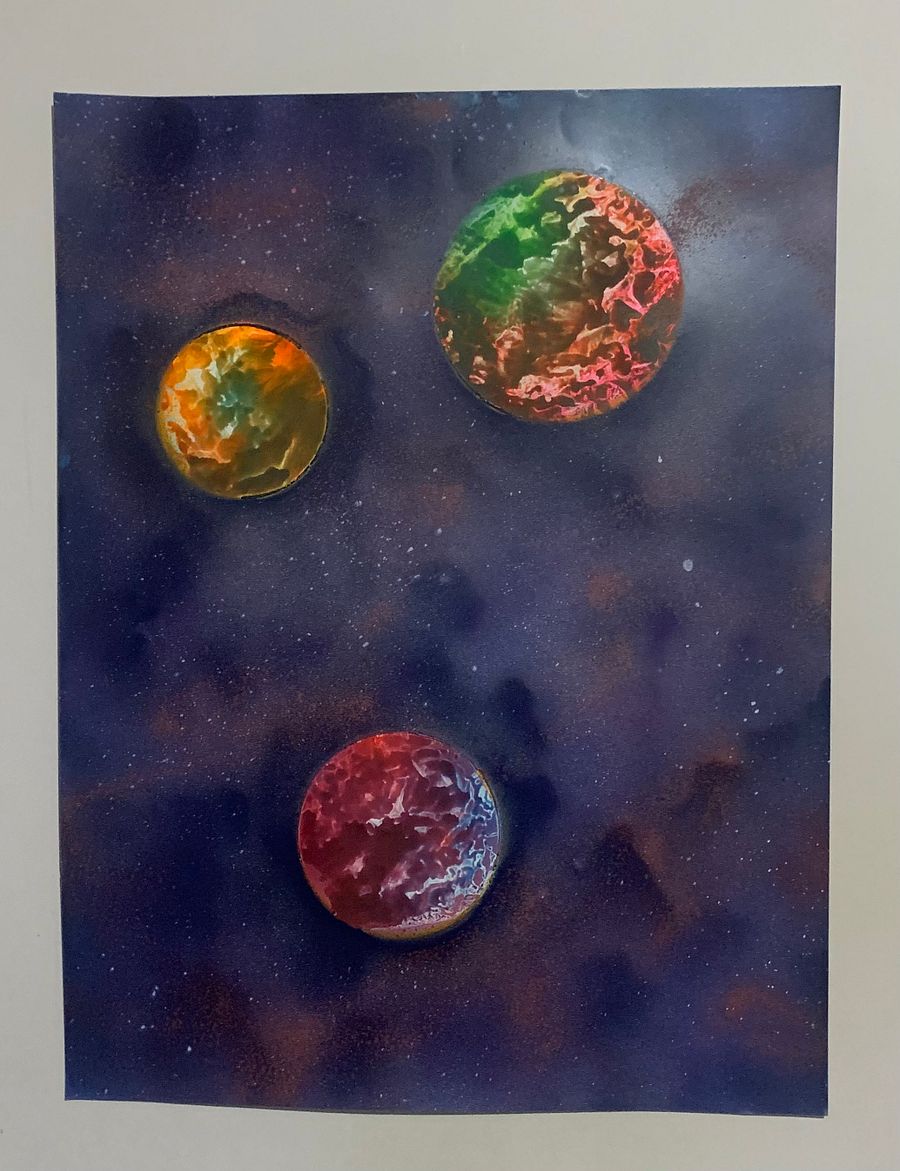 Planet Spray paint art product image (1)