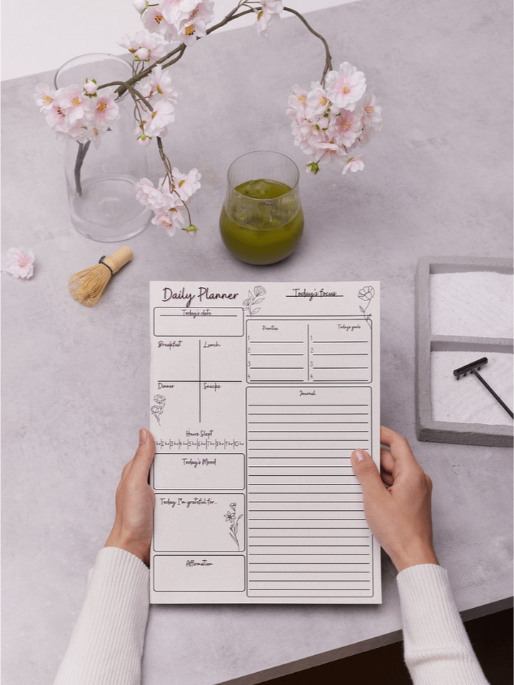 Daily planner product image (1)