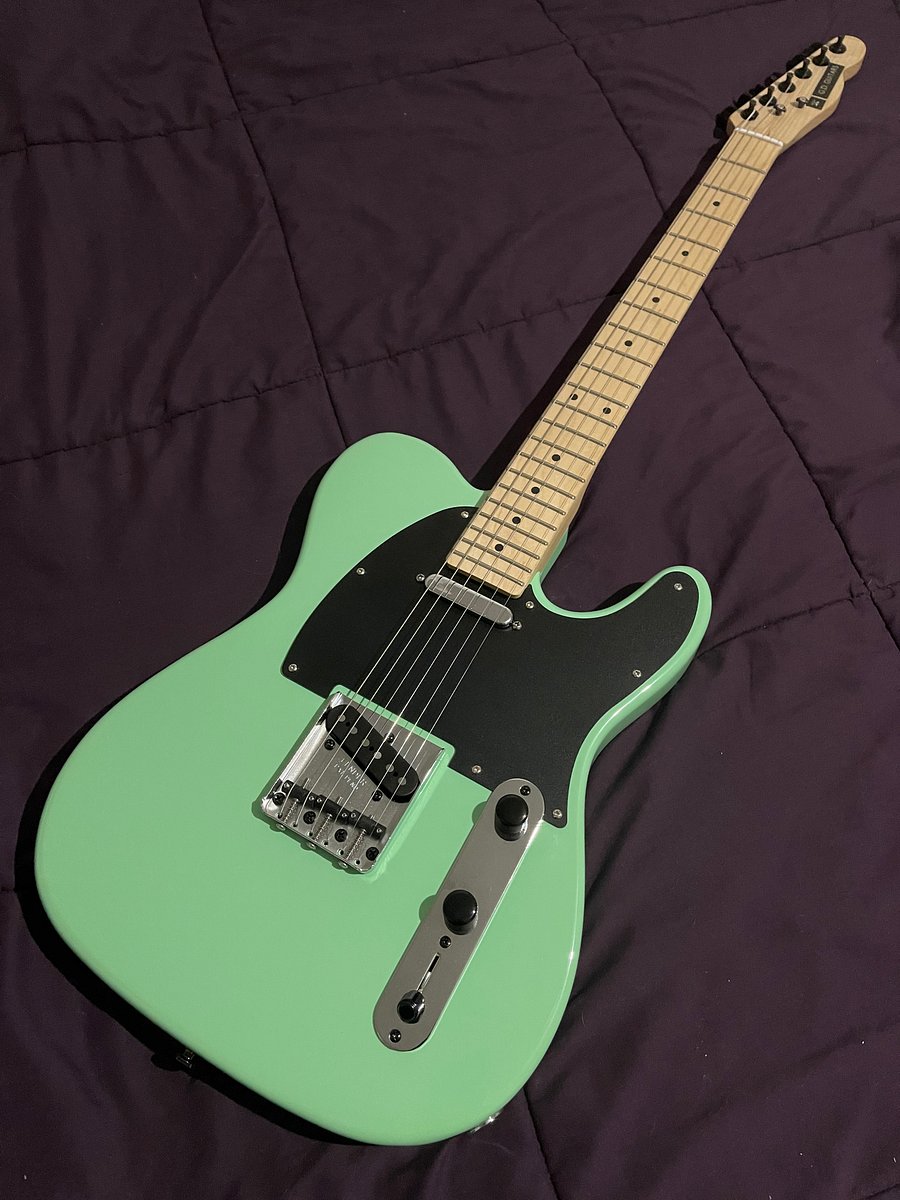 GD Guitars Super T | Seafoam Green | Alder Body | Maple Neck | Graphtec & Fender Hardware | D’Addario Locking Tuners product image (2)