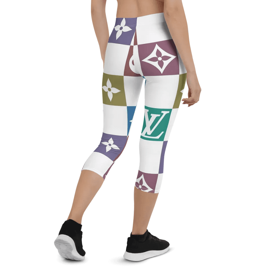 Capri Leggings – Luxury Logo Print for Sophisticated & High-End Style product image (11)