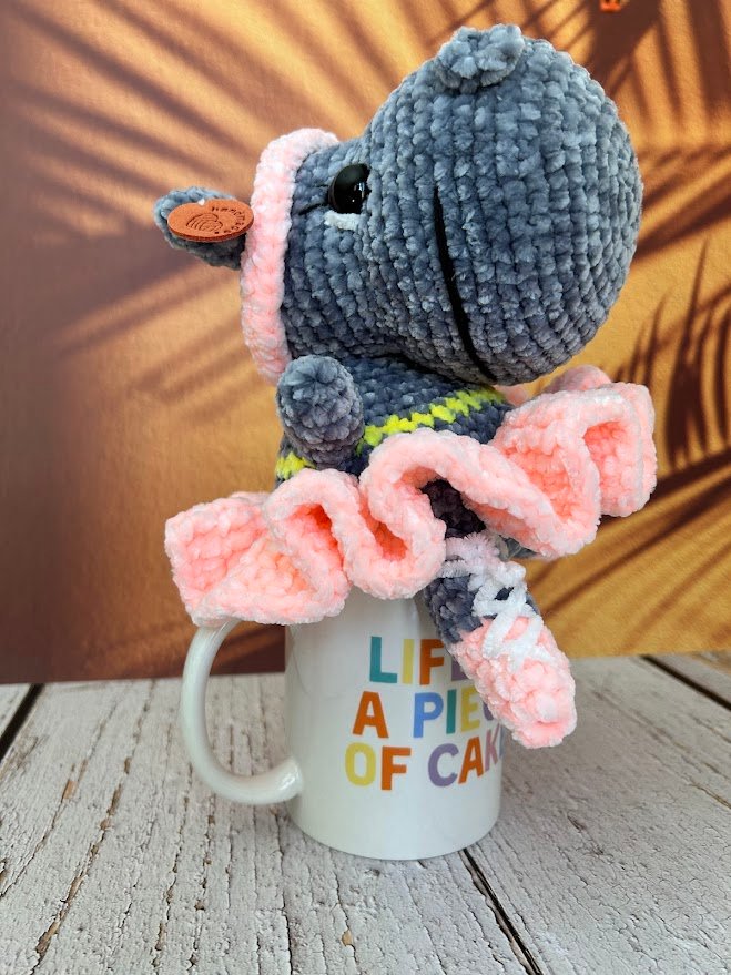Clariele (dancing hippo amigurumi) product image (1)