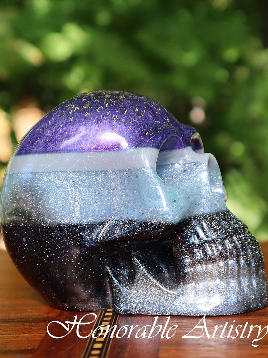 Accidental Almost Ace Flag Mix Resin Skull product image (3)