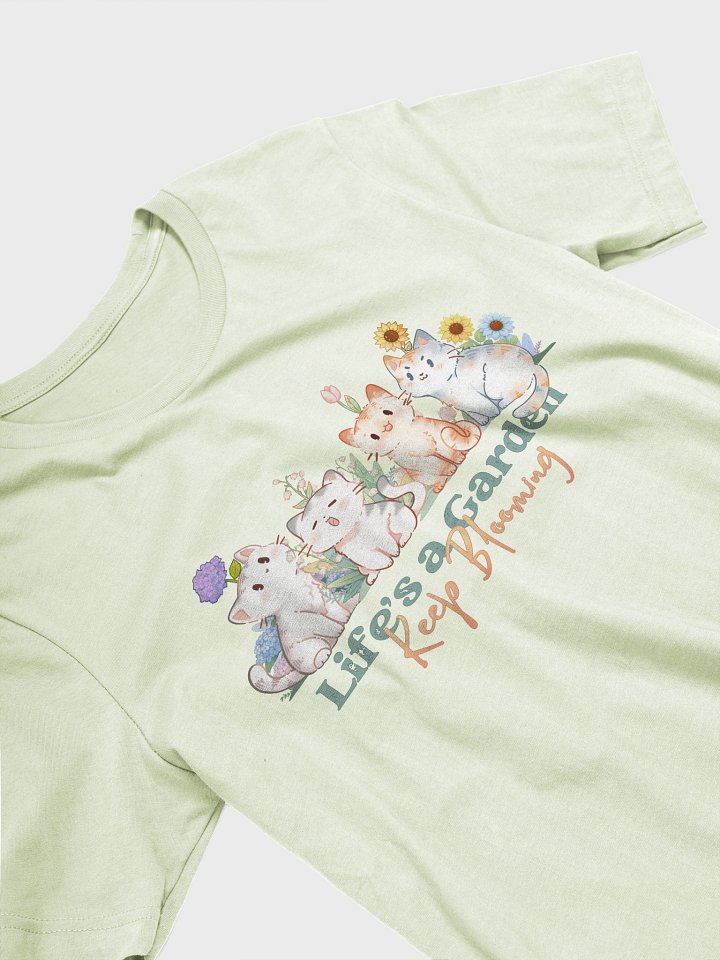 Life is a cat garden -Unisex Tee Lightweight product image (1)
