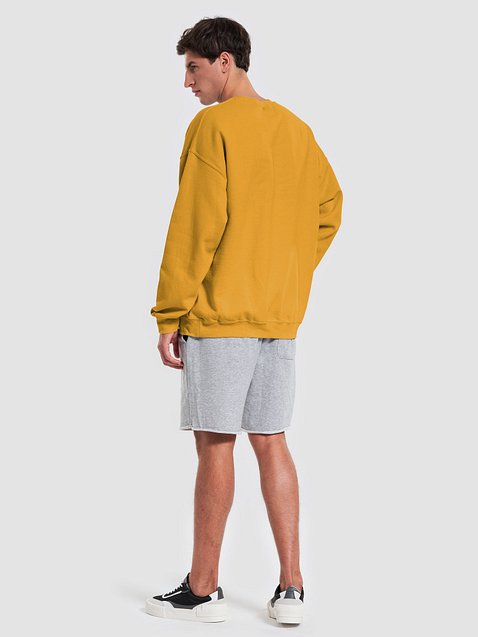 Photo showing Gildan Classic Crewneck Sweatshirt