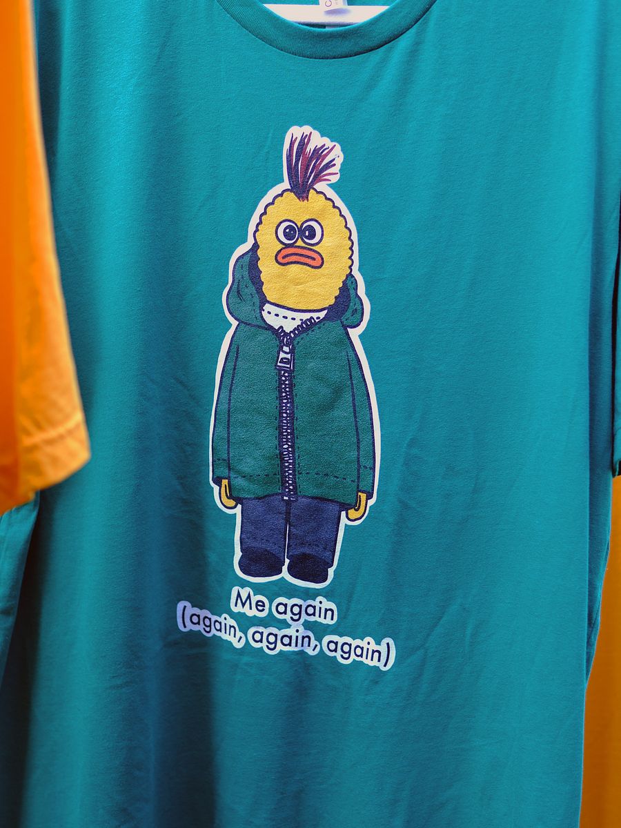 "Me again" T product image (11)