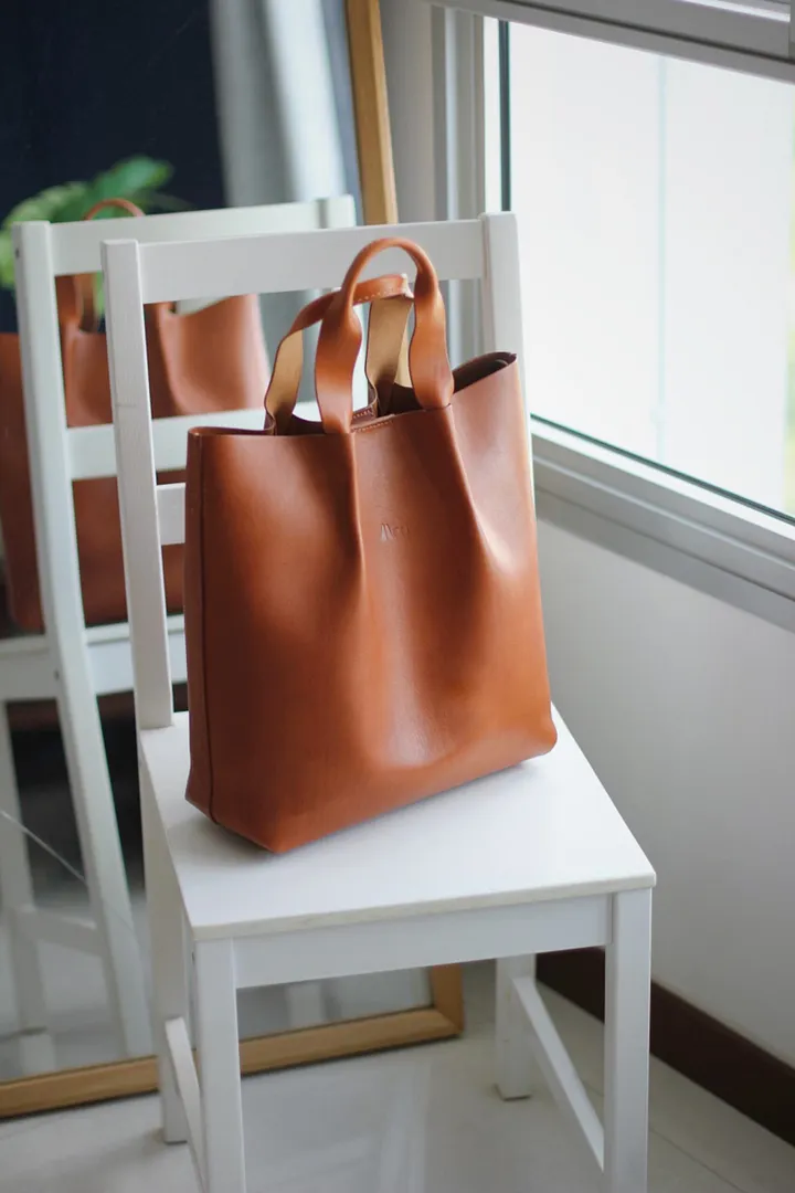 Vegetable tanned Leather Two-way Bag product image (1)
