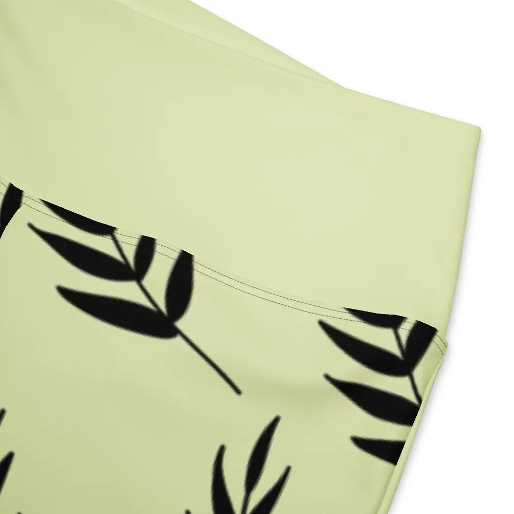 Chic Leaf Flare Leggings product image (1)
