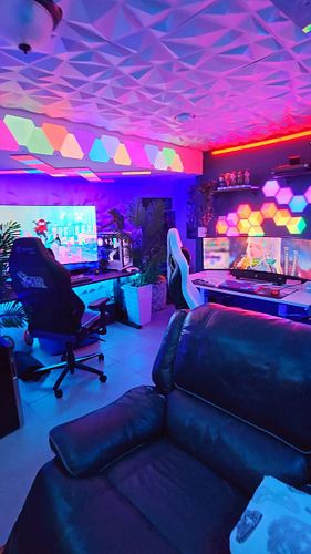 Lezzgooo fridaaay 🎮😎 what's your plan for this weekend?
Sextouuuu 🎮😎 qual seus planos pro final de semana?
.
.
.
.
.
#gameroo...