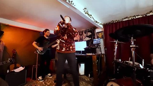 👀 Raw look: Jay Reilly & the band working through “Watching Out For Me.” Stream the live version @ connxct.club/supporters or...