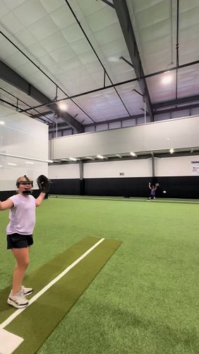 This drill can feel like torture but you can see the hard work payoff too! 

#softball #pitching #softballpitcher #beginnerpi...