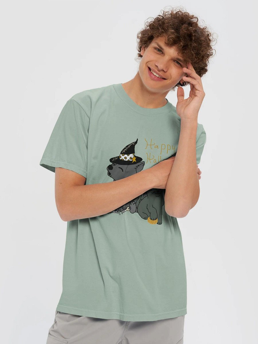 Howling Halloween Wolf T-Shirt product image (70)
