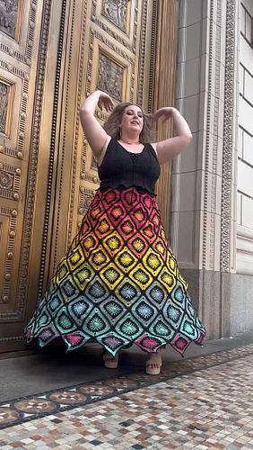 Handmade excellence 🧶 thank you lionbrandyarn for sending the yarn for this INCREDIBLE build!
•
Yarns used: Mandala Sparkle i...