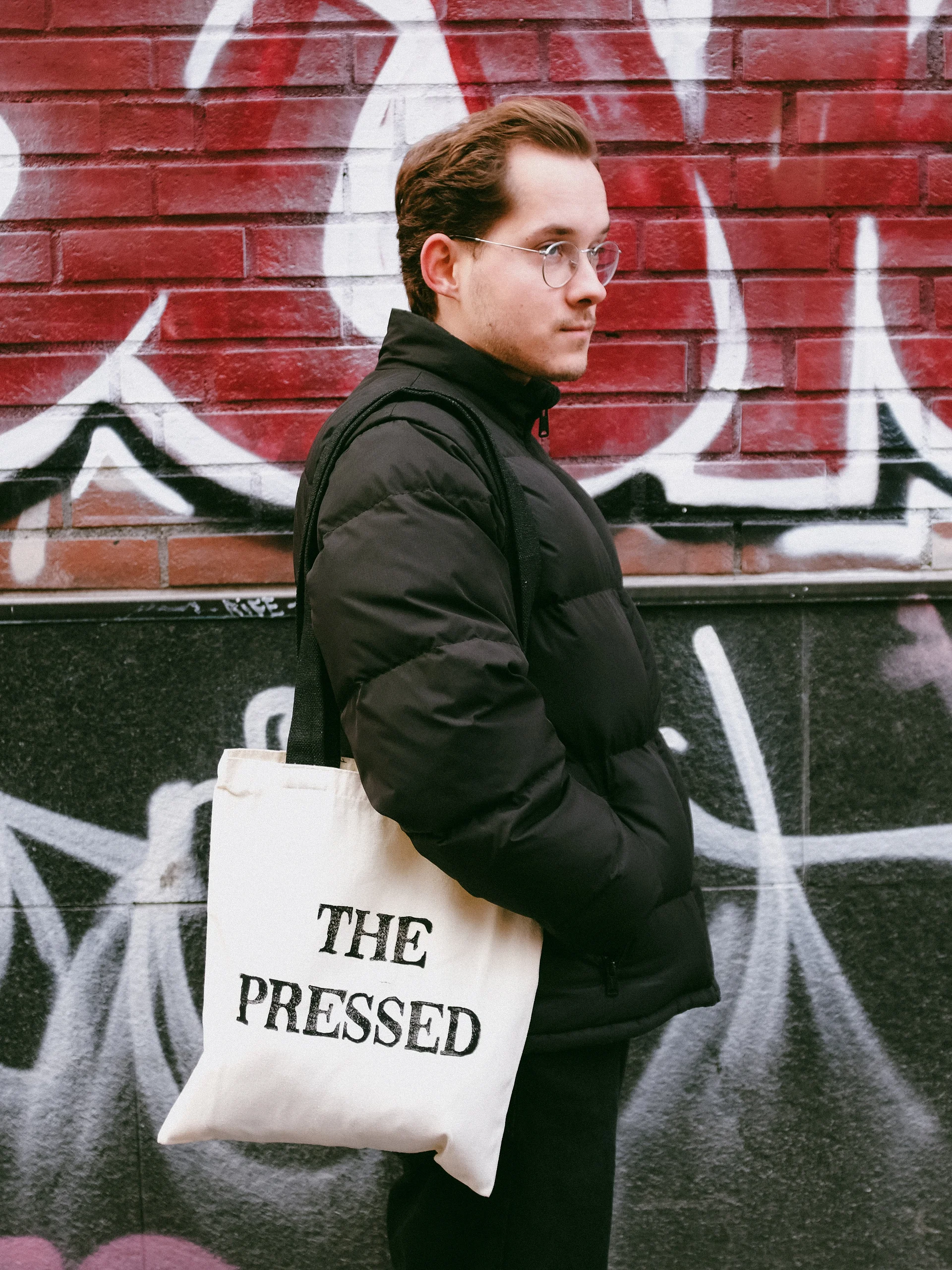 Motive 1 Tote product image (2)