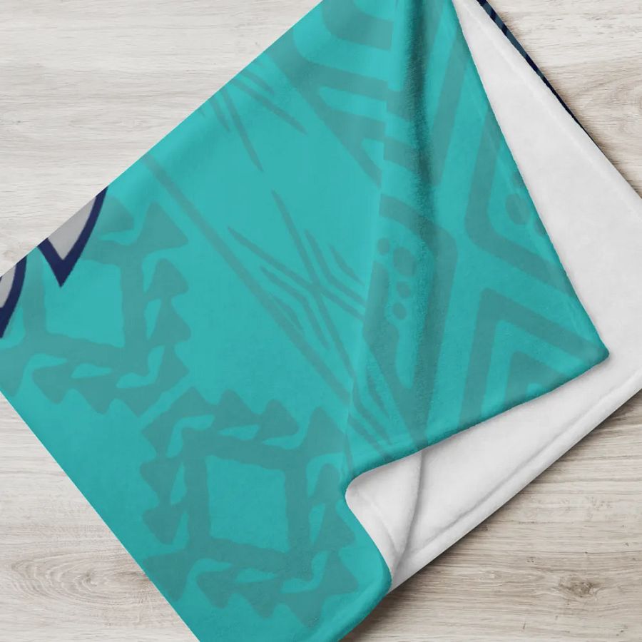 Fierce Wolf Throw Blanket product image (5)