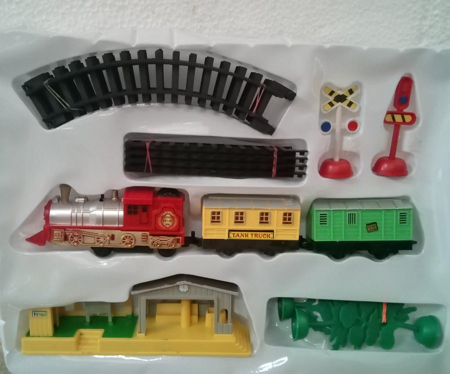 TRAIN TRACK PLAY SET product image (3)
